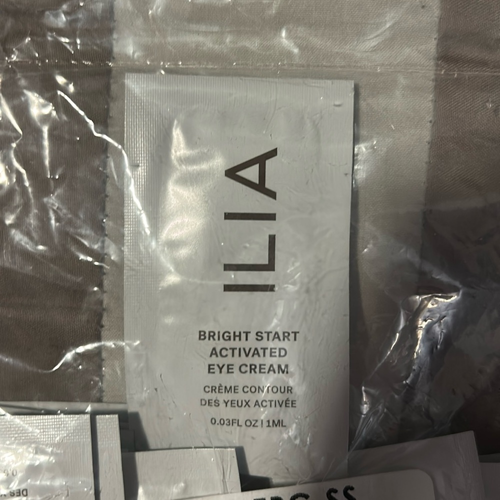 ILIA Bright Start Eye Cream Samples 25 pack